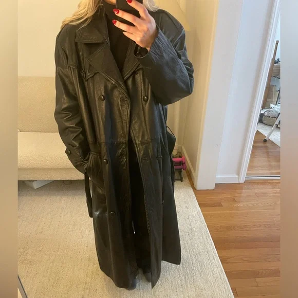 Black leather trench coat - Picture 3 of 12